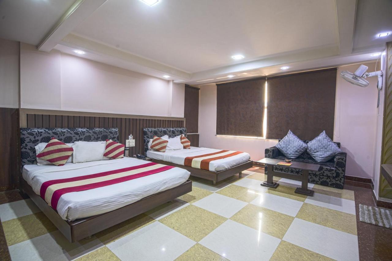 Hotel Shree Vinayak Palace Μποπάλ Εξωτερικό φωτογραφία